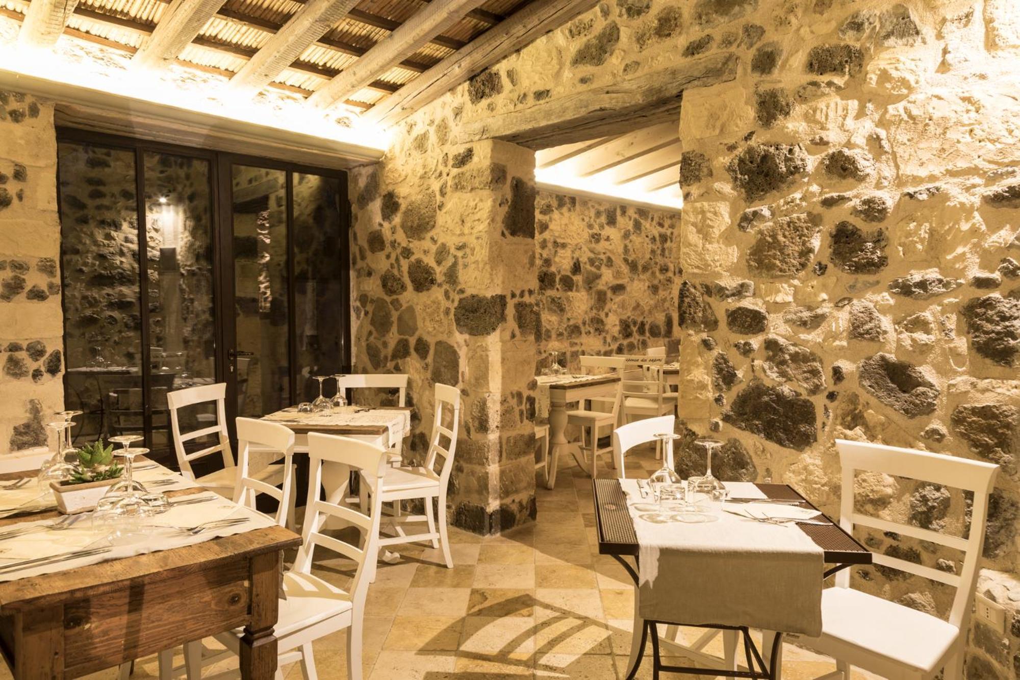Il Cortiletto Hotel Maison Tresnuraghes Extérieur photo