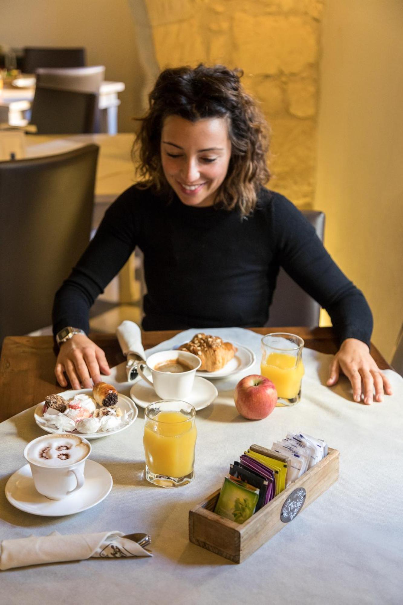 Il Cortiletto Hotel Maison Tresnuraghes Extérieur photo
